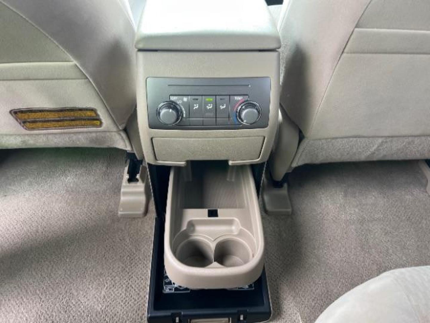 2009 Gray /Black Interior Toyota Highlander Base 2WD (JTEDA41A592) with an 3.5L V6 DOHC 24V engine, 5-Speed Automatic transmission, located at 940 North Main Street, Cedar City, UT, 84720, (435) 628-0023, 37.692936, -113.061897 - Photo#23