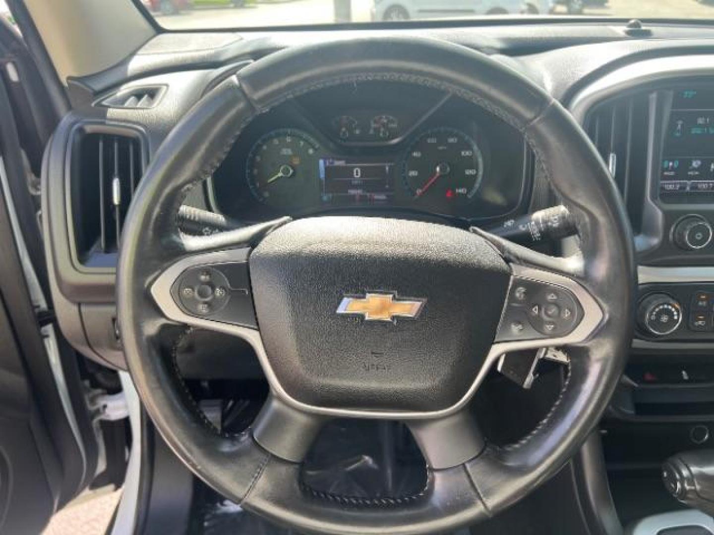 2017 Summit White /Jet Black/Dark Ash Chevrolet Colorado LT (1GCGSCEN3H1) with an 2.5L I-4 gasoline direct injection engine, automatic transmission, located at 1865 East Red Hills Pkwy, St. George, 84770, (435) 628-0023, 37.120850, -113.543640 - We specialize in helping ALL people get the best financing available. No matter your credit score, good, bad or none we can get you an amazing rate. Had a bankruptcy, divorce, or repossessions? We give you the green light to get your credit back on the road. Low down and affordable payments that fit - Photo#15