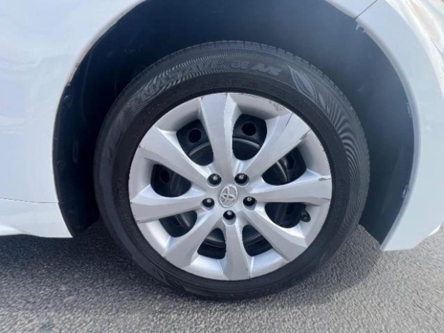 2022 White /Black Toyota Corolla LE (5YFEPMAEXNP) with an 1.8L I-4 DOHC engine, Continuously Variable Transmission transmission, located at 1865 East Red Hills Pkwy, St. George, 84770, (435) 628-0023, 37.120850, -113.543640 - We specialize in helping ALL people get the best financing available. No matter your credit score, good, bad or none we can get you an amazing rate. Had a bankruptcy, divorce, or repossessions? We give you the green light to get your credit back on the road. Low down and affordable payments that fit - Photo#8