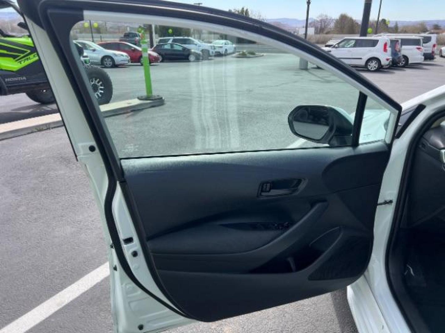 2022 White /Black Toyota Corolla LE (5YFEPMAEXNP) with an 1.8L I-4 DOHC engine, Continuously Variable Transmission transmission, located at 1865 East Red Hills Pkwy, St. George, 84770, (435) 628-0023, 37.120850, -113.543640 - We specialize in helping ALL people get the best financing available. No matter your credit score, good, bad or none we can get you an amazing rate. Had a bankruptcy, divorce, or repossessions? We give you the green light to get your credit back on the road. Low down and affordable payments that fit - Photo#12