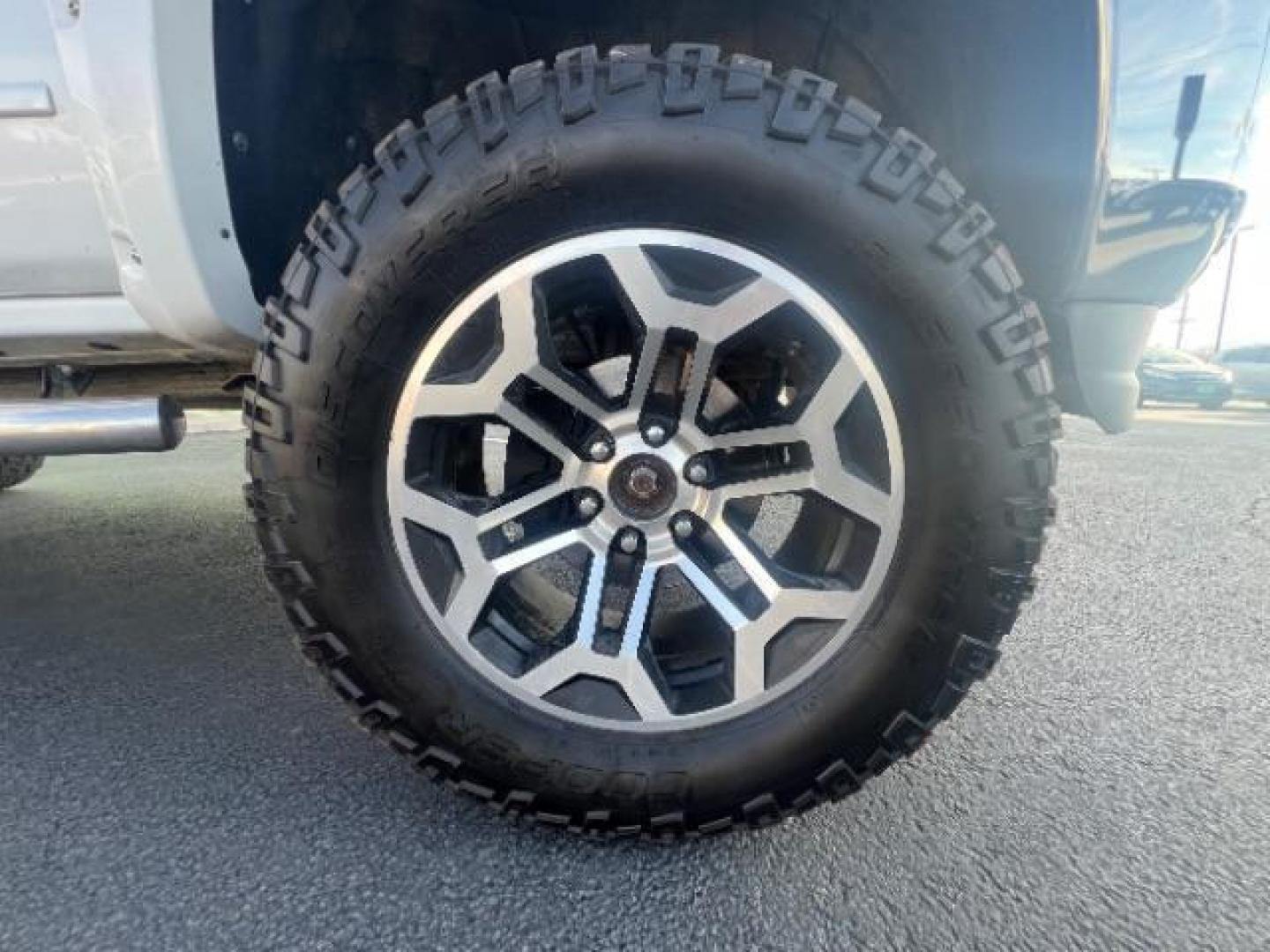 2016 Summit White /Dark Ash/Jet Black GMC Sierra 1500 SLE (3GTU2MEC1GG) with an EcoTec3 5.3L V-8 gasoline direct injection engine, Continuously Variable Transmission transmission, located at 1865 East Red Hills Pkwy, St. George, 84770, (435) 628-0023, 37.120850, -113.543640 - Photo#10