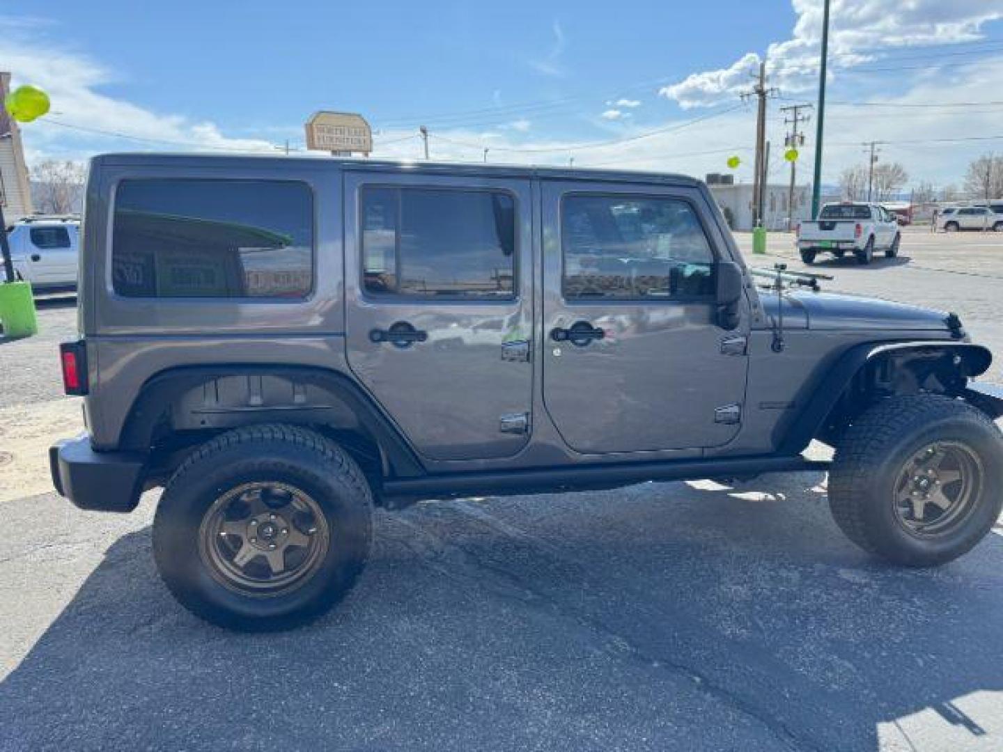 2018 Granite Crystal Metallic Clearcoat /Black Jeep Wrangler JK Unlimited Sport S 4x4 (1C4BJWDG5JL) with an Pentastar 3.6L V-6 DOHC engine, Continuously Variable Transmission transmission, located at 1865 East Red Hills Pkwy, St. George, 84770, (435) 628-0023, 37.120850, -113.543640 - We specialize in helping ALL people get the best financing available. No matter your credit score, good, bad or none we can get you an amazing rate. Had a bankruptcy, divorce, or repossessions? We give you the green light to get your credit back on the road. Low down and affordable payments that fit - Photo#4