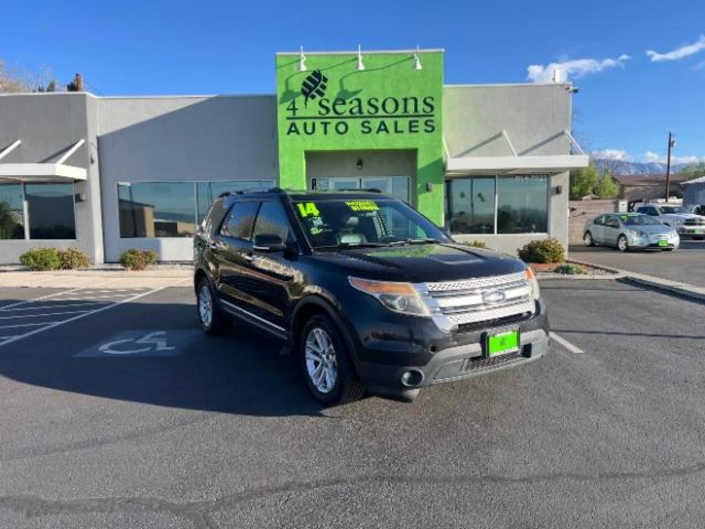 2014 Tuxedo Black Metallic /Charcoal Black Ford Explorer XLT (1FM5K7D88EG) with an 3.5L V6 DOHC 24V engine, 6-Speed Automatic transmission, located at 1865 East Red Hills Pkwy, St. George, 84770, (435) 628-0023, 37.120850, -113.543640 - We specialize in helping ALL people get the best financing available. No matter your credit score, good, bad or none we can get you an amazing rate. Had a bankruptcy, divorce, or repossessions? We give you the green light to get your credit back on the road. Low down and affordable payments that fit - Photo#0