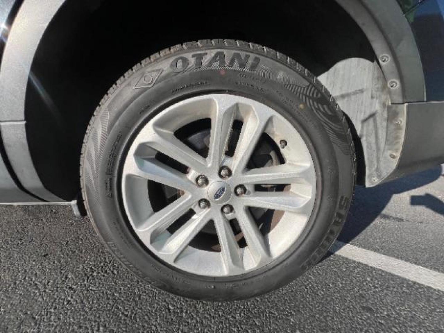 2014 Tuxedo Black Metallic /Charcoal Black Ford Explorer XLT (1FM5K7D88EG) with an 3.5L V6 DOHC 24V engine, 6-Speed Automatic transmission, located at 1865 East Red Hills Pkwy, St. George, 84770, (435) 628-0023, 37.120850, -113.543640 - We specialize in helping ALL people get the best financing available. No matter your credit score, good, bad or none we can get you an amazing rate. Had a bankruptcy, divorce, or repossessions? We give you the green light to get your credit back on the road. Low down and affordable payments that fit - Photo#8