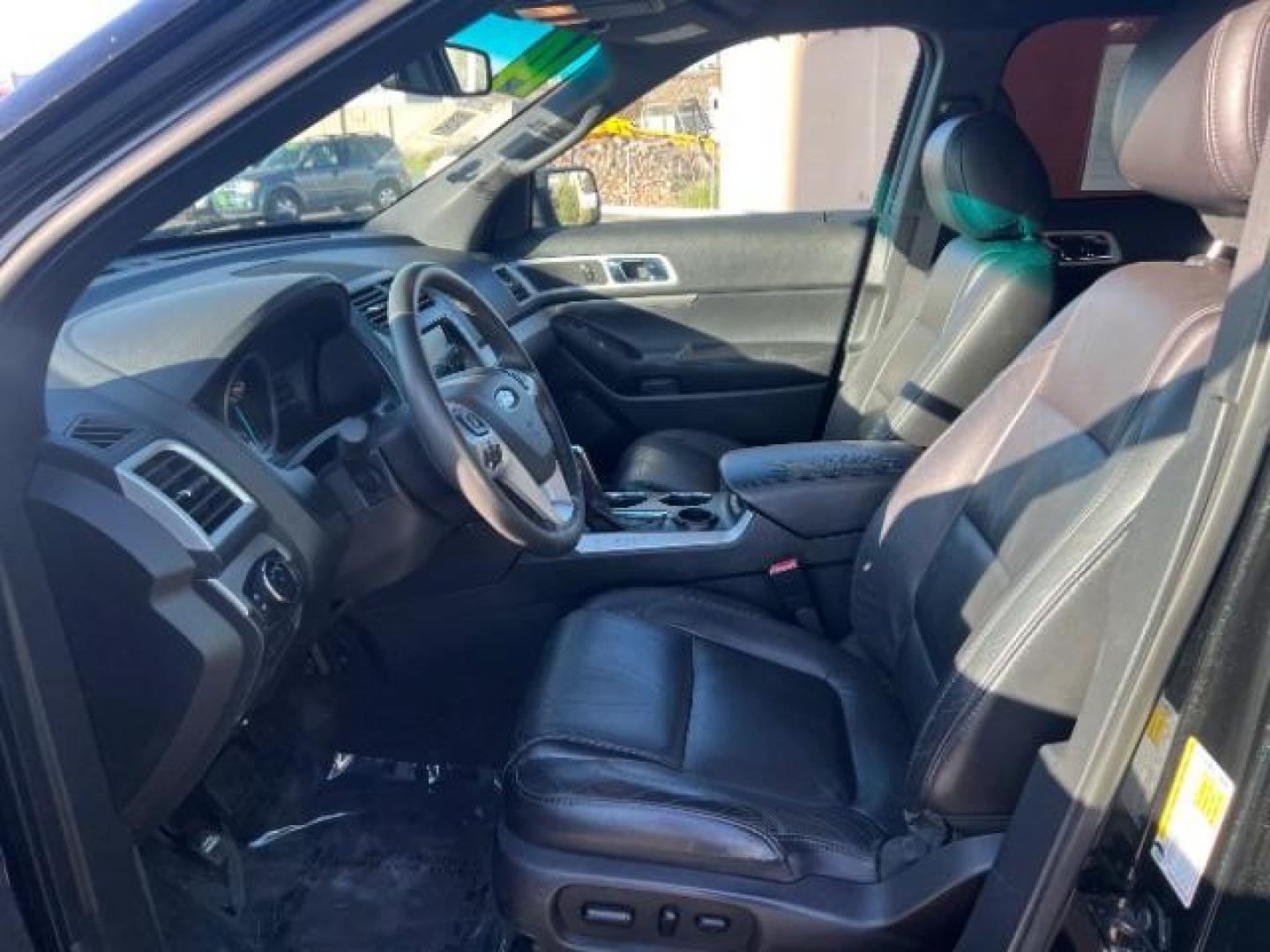2014 Tuxedo Black Metallic /Charcoal Black Ford Explorer XLT (1FM5K7D88EG) with an 3.5L V6 DOHC 24V engine, 6-Speed Automatic transmission, located at 1865 East Red Hills Pkwy, St. George, 84770, (435) 628-0023, 37.120850, -113.543640 - We specialize in helping ALL people get the best financing available. No matter your credit score, good, bad or none we can get you an amazing rate. Had a bankruptcy, divorce, or repossessions? We give you the green light to get your credit back on the road. Low down and affordable payments that fit - Photo#14