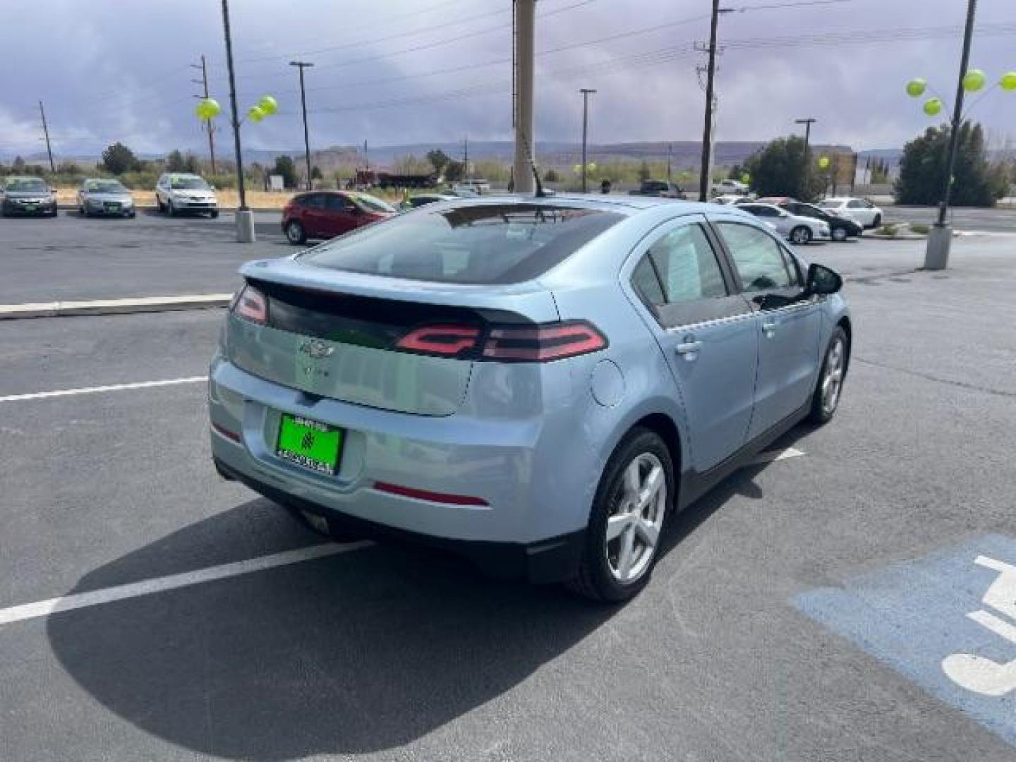 2013 Light Blue /Black Leather Interior Chevrolet Volt Premium (1G1RB6E40DU) with an 1.4L L4 DOHC 16V PLUG-IN HYBRID engine, Continuously Variable Transmission transmission, located at 940 North Main Street, Cedar City, UT, 84720, (435) 628-0023, 37.692936, -113.061897 - Photo#6
