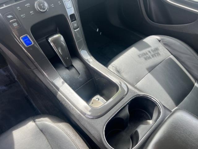 2013 Light Blue /Black Leather Interior Chevrolet Volt Premium (1G1RB6E40DU) with an 1.4L L4 DOHC 16V PLU engine, Continuously Variable Transmission transmission, located at 1865 East Red Hills Pkwy, St. George, 84770, (435) 628-0023, 37.120850, -113.543640 - We specialize in helping ALL people get the best financing available. No matter your credit score, good, bad or none we can get you an amazing rate. Had a bankruptcy, divorce, or repossessions? We give you the green light to get your credit back on the road. Low down and affordable payments that fit - Photo#18