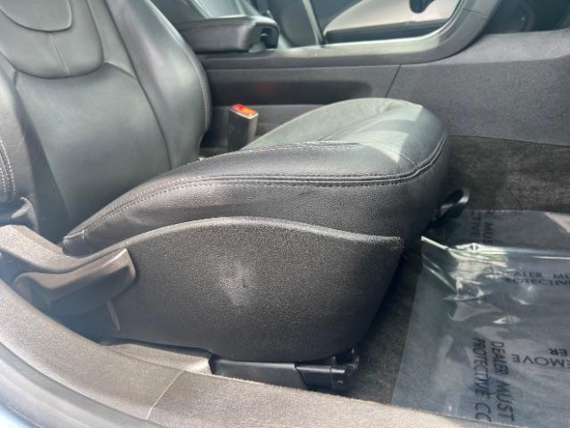 2013 Light Blue /Black Leather Interior Chevrolet Volt Premium (1G1RB6E40DU) with an 1.4L L4 DOHC 16V PLU engine, Continuously Variable Transmission transmission, located at 1865 East Red Hills Pkwy, St. George, 84770, (435) 628-0023, 37.120850, -113.543640 - We specialize in helping ALL people get the best financing available. No matter your credit score, good, bad or none we can get you an amazing rate. Had a bankruptcy, divorce, or repossessions? We give you the green light to get your credit back on the road. Low down and affordable payments that fit - Photo#29