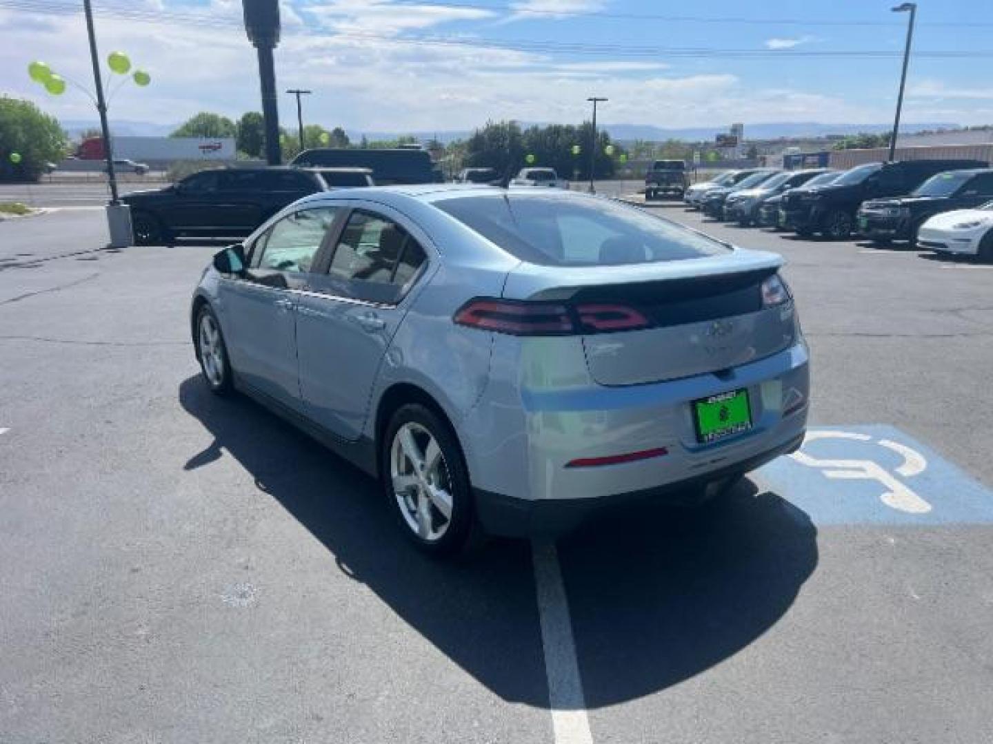 2013 Light Blue /Black Leather Interior Chevrolet Volt Premium (1G1RB6E40DU) with an 1.4L L4 DOHC 16V PLU engine, Continuously Variable Transmission transmission, located at 940 North Main Street, Cedar City, UT, 84720, (435) 628-0023, 37.692936, -113.061897 - We specialize in helping ALL people get the best financing available. No matter your credit score, good, bad or none we can get you an amazing rate. Had a bankruptcy, divorce, or repossessions? We give you the green light to get your credit back on the road. Low down and affordable payments that fit - Photo#4