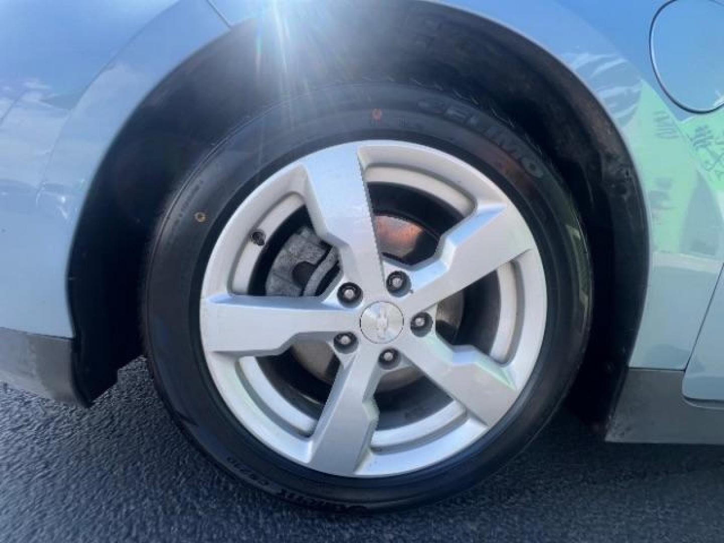 2013 Light Blue /Black Leather Interior Chevrolet Volt Premium (1G1RB6E40DU) with an 1.4L L4 DOHC 16V PLU engine, Continuously Variable Transmission transmission, located at 940 North Main Street, Cedar City, UT, 84720, (435) 628-0023, 37.692936, -113.061897 - We specialize in helping ALL people get the best financing available. No matter your credit score, good, bad or none we can get you an amazing rate. Had a bankruptcy, divorce, or repossessions? We give you the green light to get your credit back on the road. Low down and affordable payments that fit - Photo#10