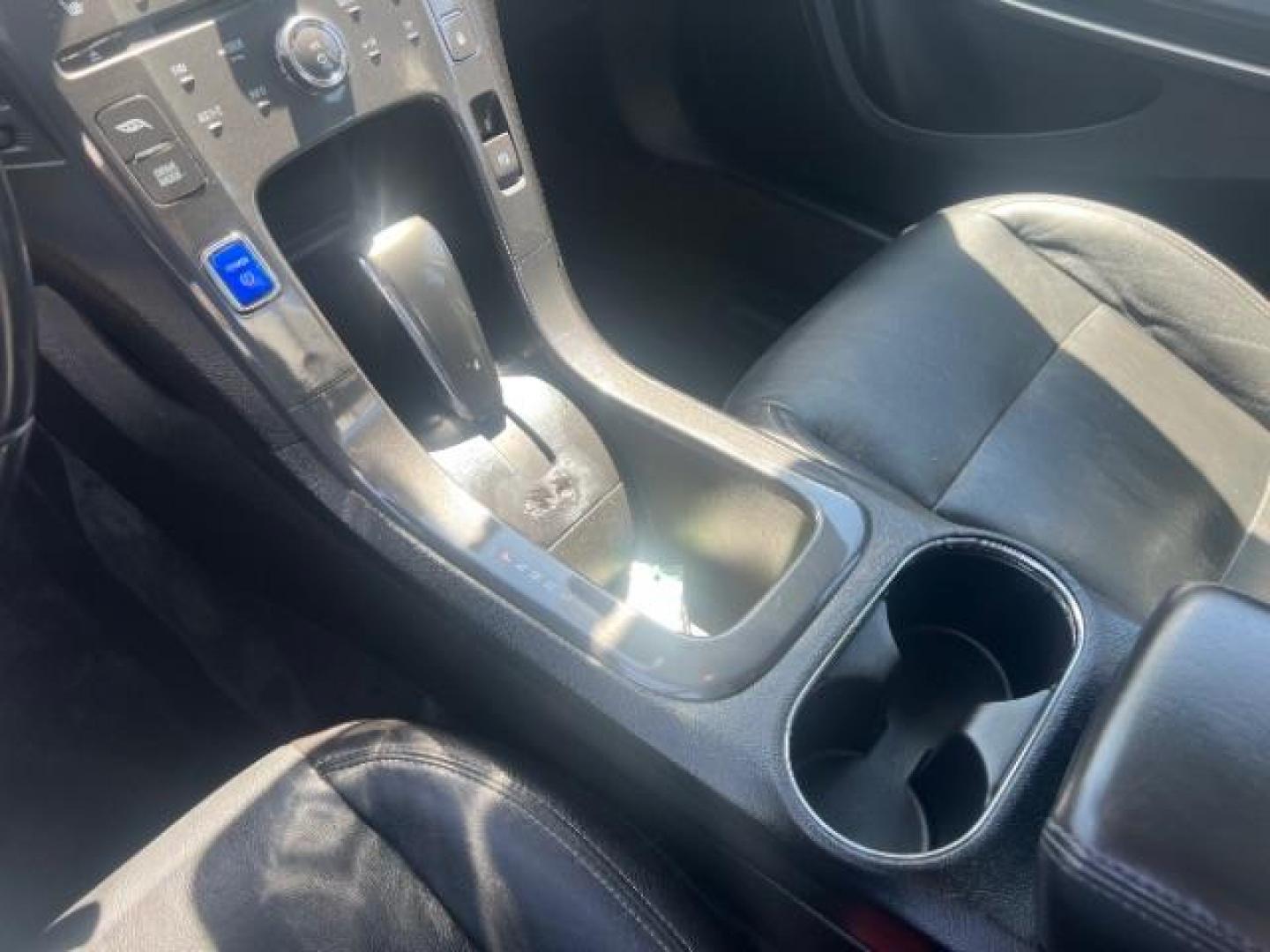 2013 Light Blue /Black Leather Interior Chevrolet Volt Premium (1G1RB6E40DU) with an 1.4L L4 DOHC 16V PLU engine, Continuously Variable Transmission transmission, located at 940 North Main Street, Cedar City, UT, 84720, (435) 628-0023, 37.692936, -113.061897 - We specialize in helping ALL people get the best financing available. No matter your credit score, good, bad or none we can get you an amazing rate. Had a bankruptcy, divorce, or repossessions? We give you the green light to get your credit back on the road. Low down and affordable payments that fit - Photo#18