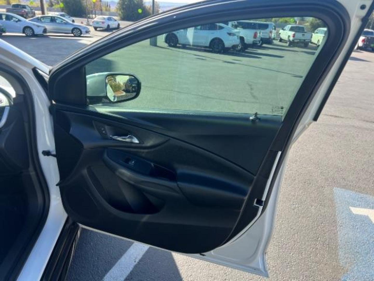 2017 Summit White /Jet Black/Jet Black Chevrolet Volt LT (1G1RC6S53HU) with an Voltec 1.5L I-4 gasoline direct injection engine, Continuously Variable Transmission transmission, located at 1865 East Red Hills Pkwy, St. George, 84770, (435) 628-0023, 37.120850, -113.543640 - ***This vehicle qualifies for the EV/Hybrid tax rebate of up to $4,000*** We are setup with the IRS to receive direct payments within 72 hours. We file the rebate online with IRS and can credit it to your down payment, reduce the sales price OR give you cashback!! These cars will not last and can o - Photo#26