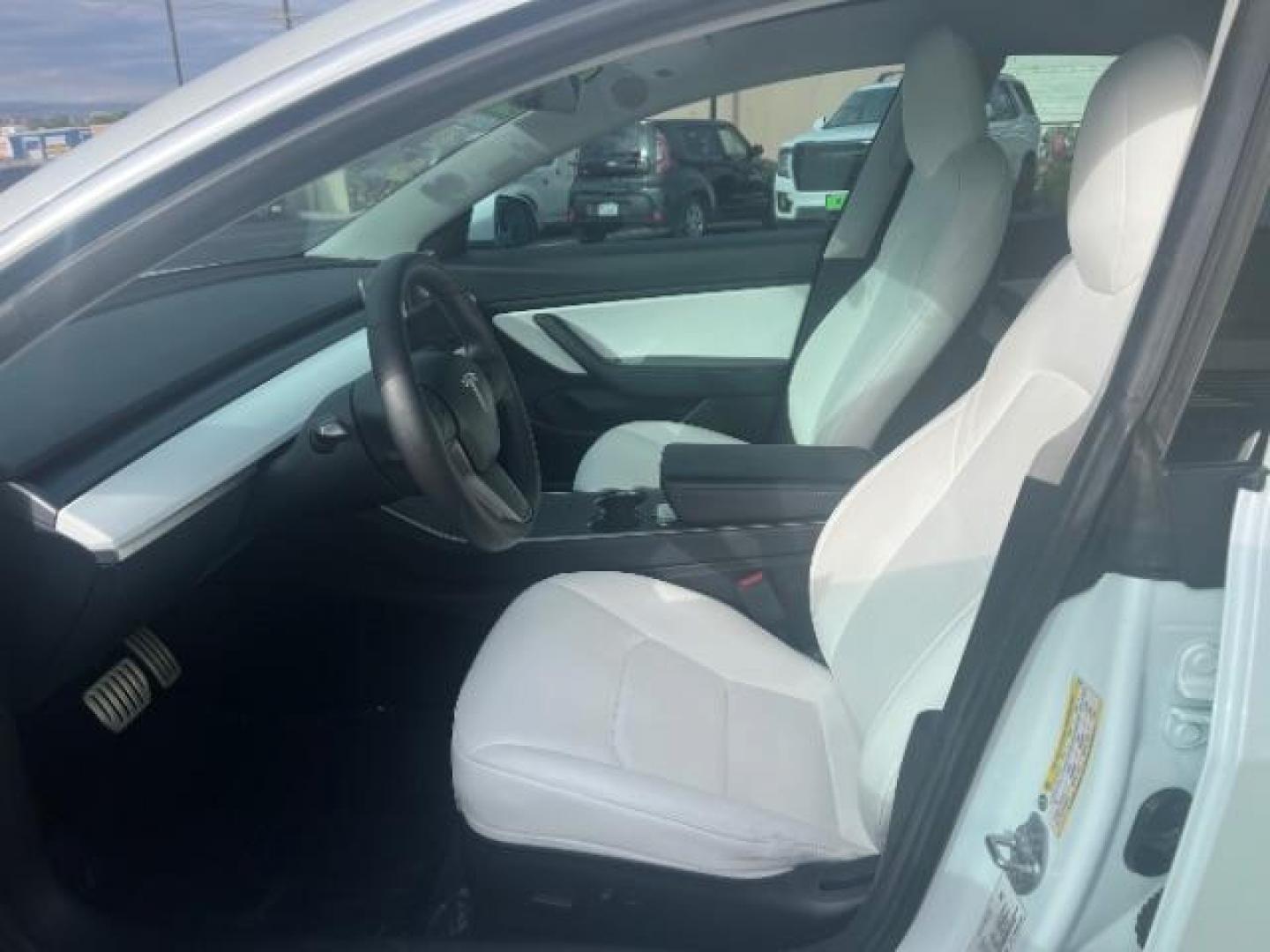 2020 Pearl White Multi-Coat /White/Black Tesla Model 3 Performance Dual Motor All-Wheel Drive (5YJ3E1EC1LF) with an ELECTRIC engine, Continuously Variable Transmission transmission, located at 940 North Main Street, Cedar City, UT, 84720, (435) 628-0023, 37.692936, -113.061897 - ****Price includes $4k IRS EV REBATE**** We are setup with IRS to file the rebate directly and take credit off the price of car. Check with IRS EV website to be sure you qualify. Trump has threatened to end rebate so ACT FAST! Full Self Drivnig Subscription PAID FOR! $8k value. Has small chips - Photo#16
