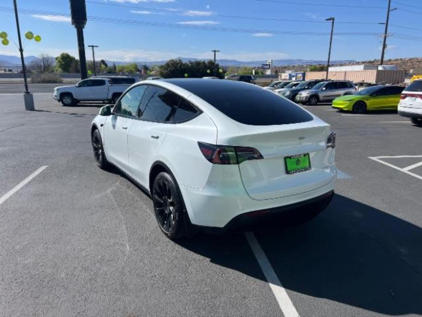 2021 Pearl White Multi-Coat /Black Tesla Model Y Long Range Dual Motor All-Wheel Drive (5YJYGDEE9MF) with an 1.4L L4 DOHC 16V PLUG-IN HYBRID engine, Continuously Variable Transmission transmission, located at 1865 East Red Hills Pkwy, St. George, 84770, (435) 628-0023, 37.120850, -113.543640 - ***PRICE INCLUDES $4k EV REBATE*** Check with IRS website to be sure you qualify for the credit. Excellent condition, LONG RANGE AWD Full motor and battery warranty up to 120k miles. Financing for ALL credit types. Call our stop by. 4 Seasons Auto Southern Utah EV experts! - Photo#6