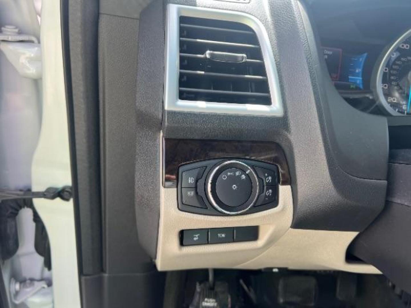 2014 White Platinum Metallic Tri-Coat /Medium Light Stone Ford Explorer Limited (1FM5K7F86EG) with an 3.5L V-6 DOHC engine, Continuously Variable Transmission transmission, located at 940 North Main Street, Cedar City, UT, 84720, (435) 628-0023, 37.692936, -113.061897 - We specialize in helping ALL people get the best financing available. No matter your credit score, good, bad or none we can get you an amazing rate. Had a bankruptcy, divorce, or repossessions? We give you the green light to get your credit back on the road. Low down and affordable payments that fit - Photo#15