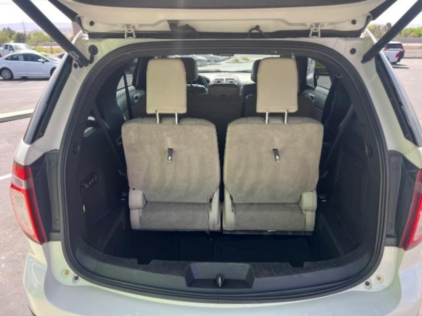 2014 White Platinum Metallic Tri-Coat /Medium Light Stone Ford Explorer Limited (1FM5K7F86EG) with an 3.5L V-6 DOHC engine, Continuously Variable Transmission transmission, located at 940 North Main Street, Cedar City, UT, 84720, (435) 628-0023, 37.692936, -113.061897 - We specialize in helping ALL people get the best financing available. No matter your credit score, good, bad or none we can get you an amazing rate. Had a bankruptcy, divorce, or repossessions? We give you the green light to get your credit back on the road. Low down and affordable payments that fit - Photo#29