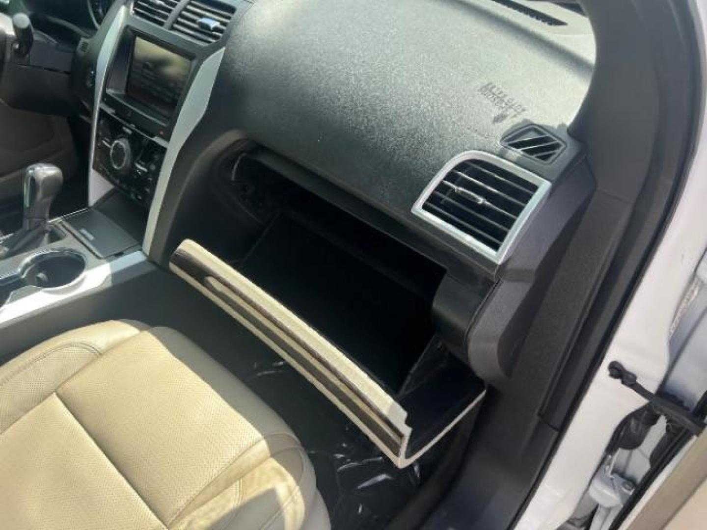 2014 White Platinum Metallic Tri-Coat /Medium Light Stone Ford Explorer Limited (1FM5K7F86EG) with an 3.5L V-6 DOHC engine, Continuously Variable Transmission transmission, located at 940 North Main Street, Cedar City, UT, 84720, (435) 628-0023, 37.692936, -113.061897 - We specialize in helping ALL people get the best financing available. No matter your credit score, good, bad or none we can get you an amazing rate. Had a bankruptcy, divorce, or repossessions? We give you the green light to get your credit back on the road. Low down and affordable payments that fit - Photo#35