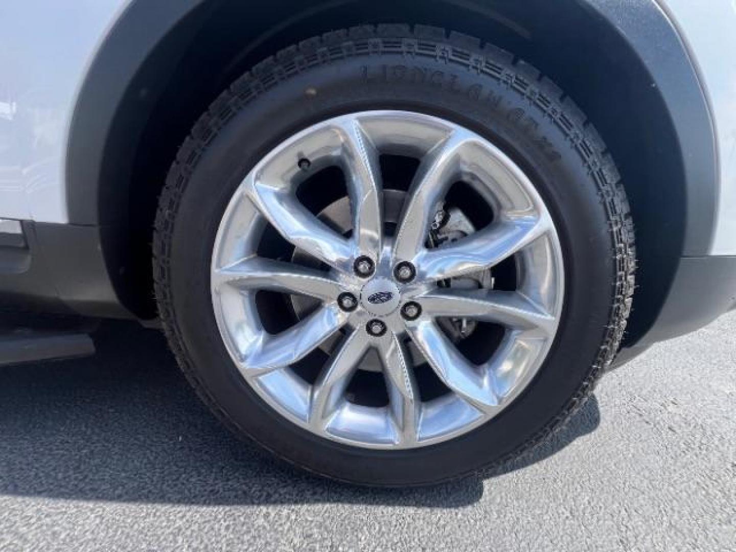 2014 White Platinum Metallic Tri-Coat /Medium Light Stone Ford Explorer Limited (1FM5K7F86EG) with an 3.5L V-6 DOHC engine, Continuously Variable Transmission transmission, located at 940 North Main Street, Cedar City, UT, 84720, (435) 628-0023, 37.692936, -113.061897 - We specialize in helping ALL people get the best financing available. No matter your credit score, good, bad or none we can get you an amazing rate. Had a bankruptcy, divorce, or repossessions? We give you the green light to get your credit back on the road. Low down and affordable payments that fit - Photo#8