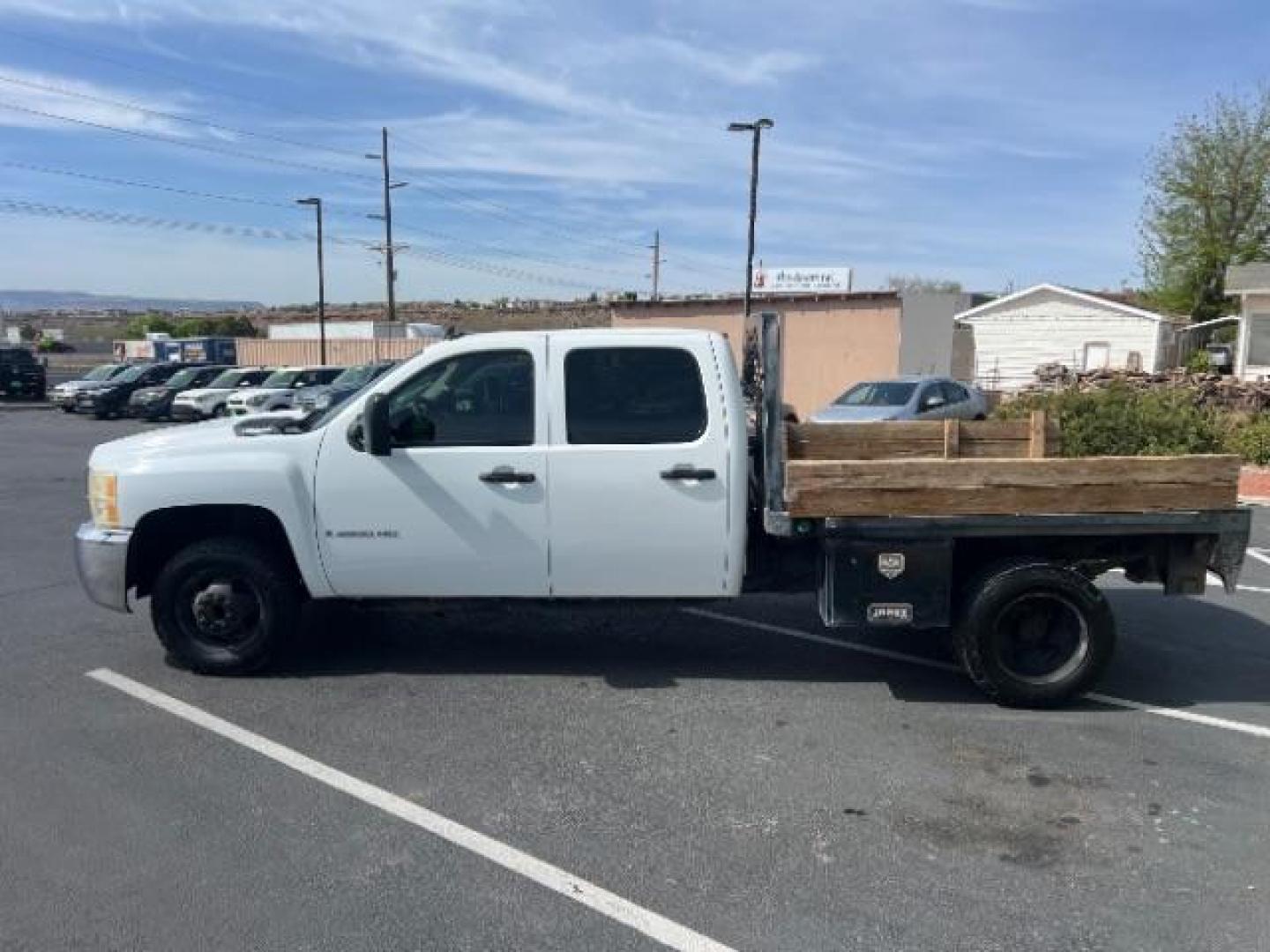 2008 Summit White /Dark Titanium Chevrolet Silverado 3500HD Work Truck (1GCJC33688F) with an Duramax 6.6L V-8 diesel direct injection engine, located at 1865 East Red Hills Pkwy, St. George, 84770, (435) 628-0023, 37.120850, -113.543640 - This vehicle is a Mechanic Special. This means it will need some love. Runs a drives fine but has body damage, leaks or other mechanical issues. It did NOT pass our 50 point inspection. Get a great deal on a less than perfect car. These cars do NOT qualify for our in house financing. Cash and carry, - Photo#3