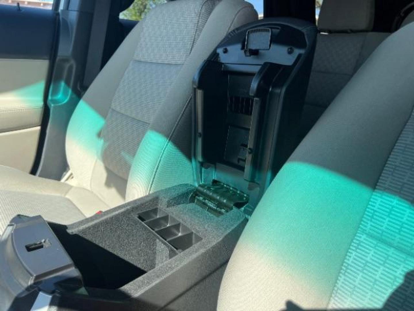 2014 White Platinum Metallic Tri-Coat /Charcoal Black Ford Explorer XLT (1FM5K7D82EG) with an 3.5L V-6 DOHC engine, located at 1865 East Red Hills Pkwy, St. George, 84770, (435) 628-0023, 37.120850, -113.543640 - We specialize in helping ALL people get the best financing available. No matter your credit score, good, bad or none we can get you an amazing rate. Had a bankruptcy, divorce, or repossessions? We give you the green light to get your credit back on the road. Low down and affordable payments that fit - Photo#20