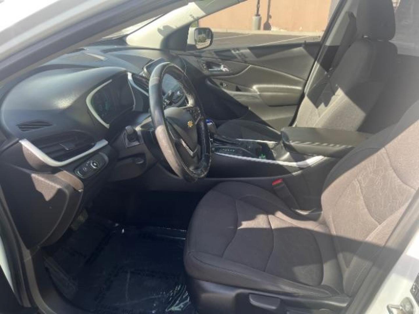 2018 Summit White /Jet Black Chevrolet Volt LT (1G1RC6S55JU) with an Voltec 1.5L I-4 gasoline direct injection engine, Continuously Variable Transmission transmission, located at 1865 East Red Hills Pkwy, St. George, 84770, (435) 628-0023, 37.120850, -113.543640 - ***This vehicle qualifies for the EV/Hybrid tax rebate of up to $4,000*** We are setup with the IRS to receive direct payments within 72 hours. We file the rebate online with IRS and can credit it to your down payment, reduce the sales price OR give you cashback!! These cars will not last and can o - Photo#14
