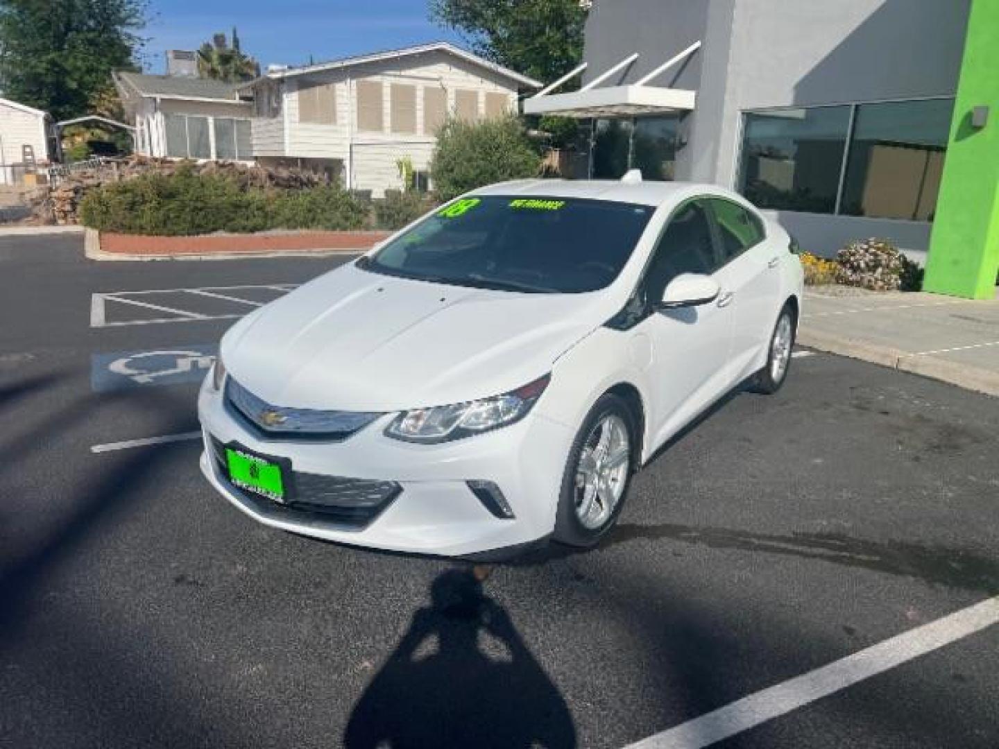 2018 Summit White /Jet Black Chevrolet Volt LT (1G1RC6S55JU) with an Voltec 1.5L I-4 gasoline direct injection engine, Continuously Variable Transmission transmission, located at 1865 East Red Hills Pkwy, St. George, 84770, (435) 628-0023, 37.120850, -113.543640 - ***This vehicle qualifies for the EV/Hybrid tax rebate of up to $4,000*** We are setup with the IRS to receive direct payments within 72 hours. We file the rebate online with IRS and can credit it to your down payment, reduce the sales price OR give you cashback!! These cars will not last and can o - Photo#2