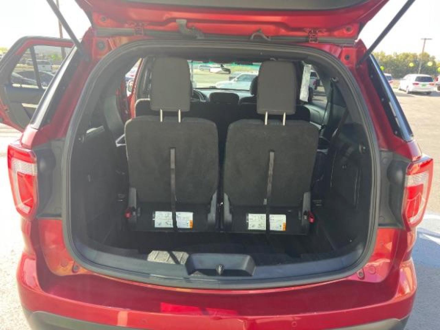 2016 Ruby Red Metallic Tinted Clearcoat /Ebony Black Ford Explorer XLT (1FM5K8D8XGG) with an 3.5L V-6 DOHC engine, located at 1865 East Red Hills Pkwy, St. George, 84770, (435) 628-0023, 37.120850, -113.543640 - We specialize in helping ALL people get the best financing available. No matter your credit score, good, bad or none we can get you an amazing rate. Had a bankruptcy, divorce, or repossessions? We give you the green light to get your credit back on the road. Low down and affordable payments that fit - Photo#28