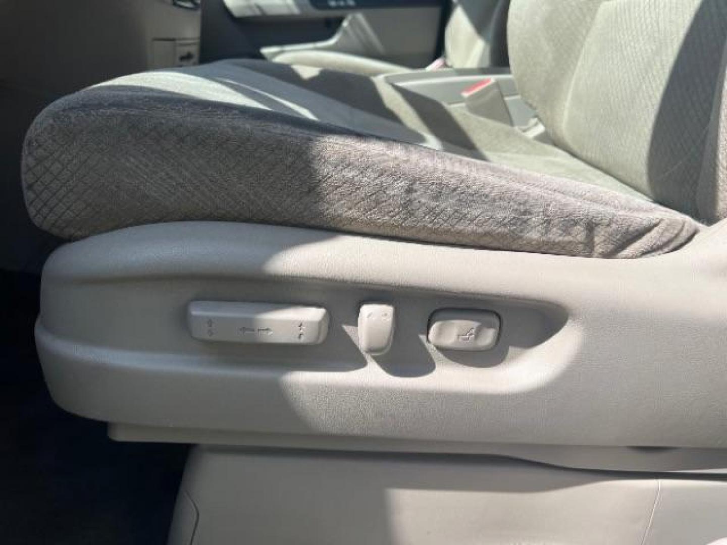 2016 White Diamond Pearl /Beige Honda Odyssey SE (5FNRL5H31GB) with an 3.5L V-6 i-VTEC variable valve control engine, located at 1865 East Red Hills Pkwy, St. George, 84770, (435) 628-0023, 37.120850, -113.543640 - We specialize in helping ALL people get the best financing available. No matter your credit score, good, bad or none we can get you an amazing rate. Had a bankruptcy, divorce, or repossessions? We give you the green light to get your credit back on the road. Low down and affordable payments that fit - Photo#13