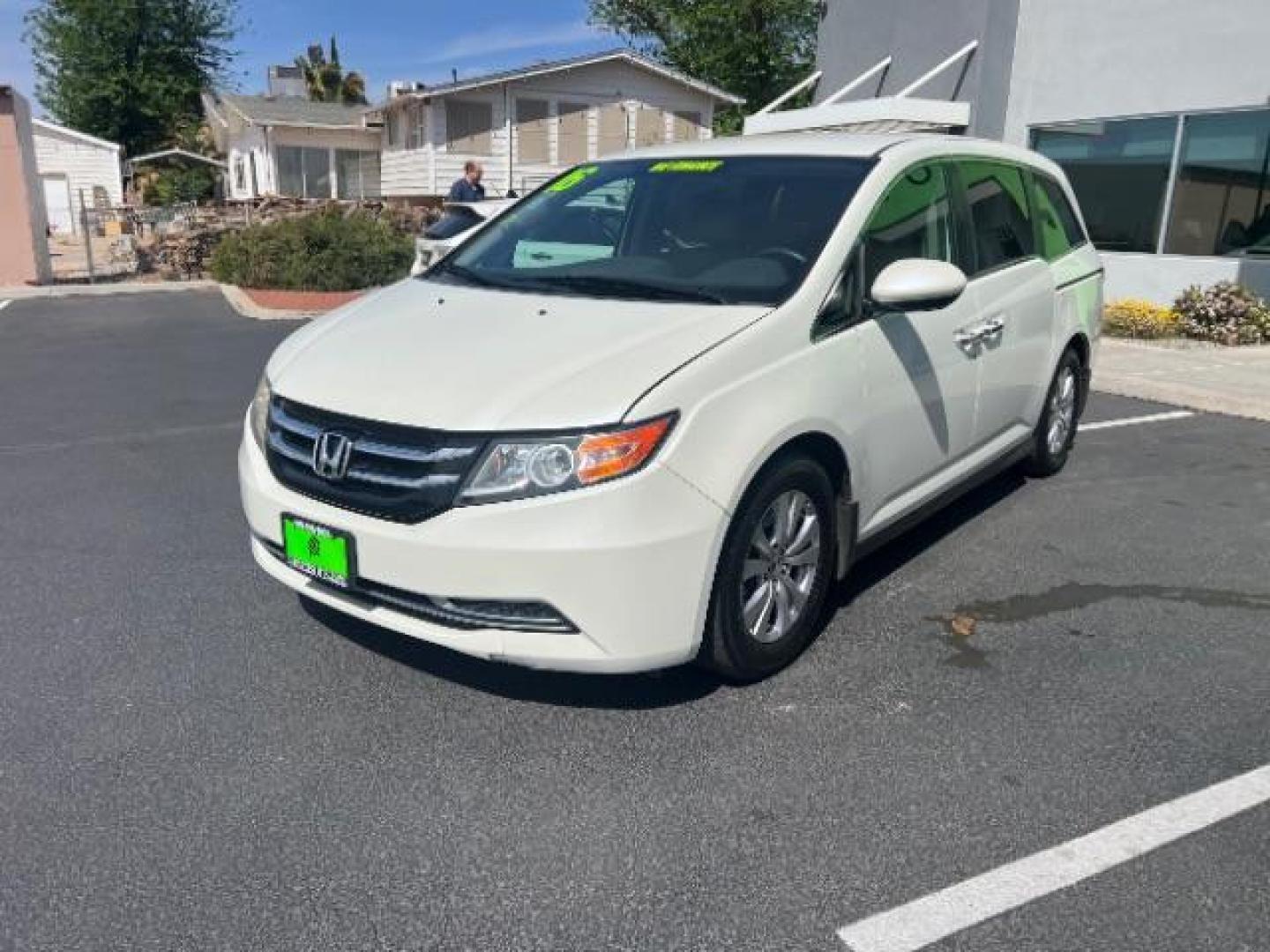 2016 White Diamond Pearl /Beige Honda Odyssey SE (5FNRL5H31GB) with an 3.5L V-6 i-VTEC variable valve control engine, located at 1865 East Red Hills Pkwy, St. George, 84770, (435) 628-0023, 37.120850, -113.543640 - We specialize in helping ALL people get the best financing available. No matter your credit score, good, bad or none we can get you an amazing rate. Had a bankruptcy, divorce, or repossessions? We give you the green light to get your credit back on the road. Low down and affordable payments that fit - Photo#2