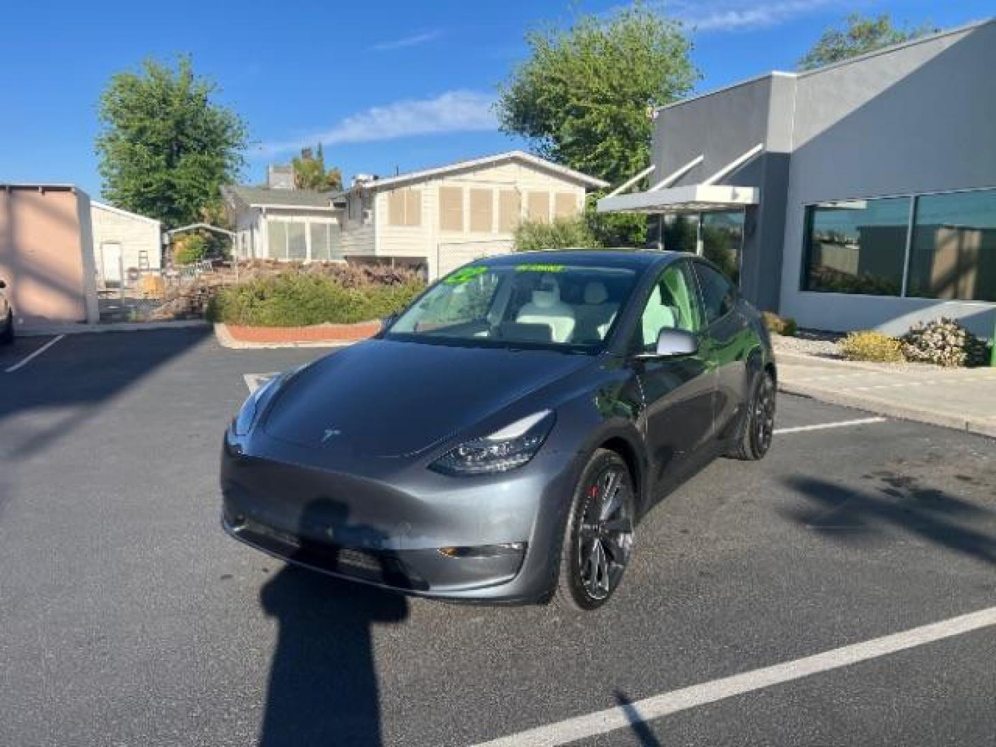 2022 Midnight Silver Metallic /Black Tesla Model Y Performance Dual Motor All-Wheel Drive (7SAYGDEF9NF) with an 2.0L L4 DOHC 16V TUR engine, Continuously Variable Transmission transmission, located at 1865 East Red Hills Pkwy, St. George, 84770, (435) 628-0023, 37.120850, -113.543640 - ****Price includes $4k IRS EV REBATE**** We are setup with IRS to file the rebate directly and take credit off the price of car. Check with IRS EV website to be sure you qualify. Trump has threatened to end rebate so ACT FAST! Full battery and motor warranty up to 120k miles We are THE southern - Photo#4
