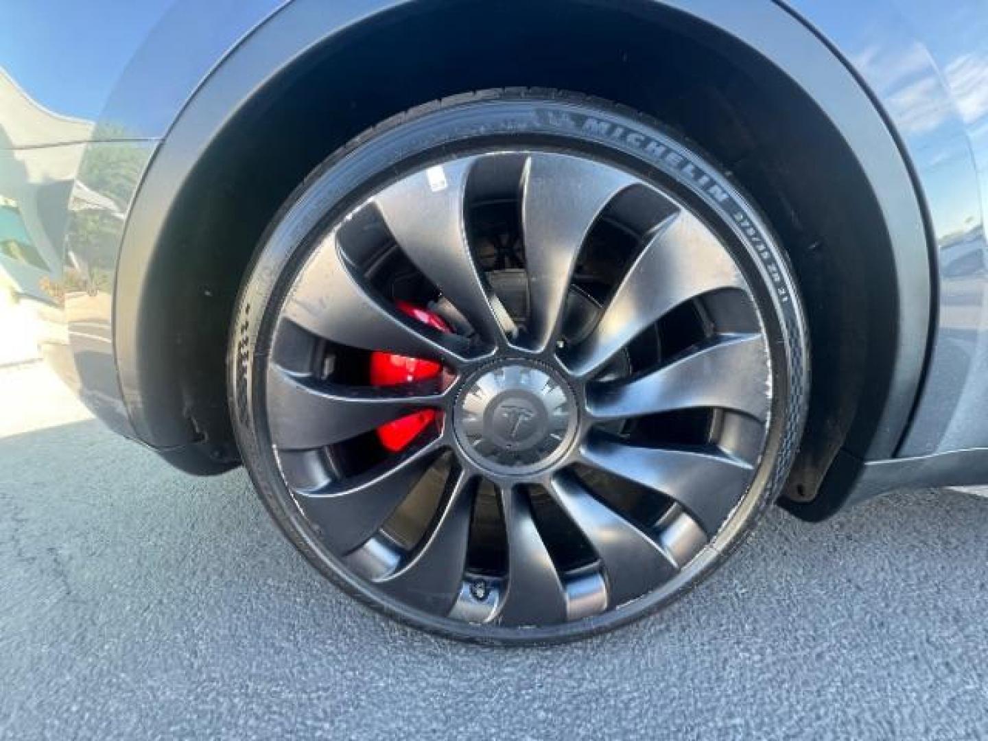2022 Midnight Silver Metallic /Black Tesla Model Y Performance Dual Motor All-Wheel Drive (7SAYGDEF9NF) with an 2.0L L4 DOHC 16V TUR engine, Continuously Variable Transmission transmission, located at 1865 East Red Hills Pkwy, St. George, 84770, (435) 628-0023, 37.120850, -113.543640 - ****Price includes $4k IRS EV REBATE**** We are setup with IRS to file the rebate directly and take credit off the price of car. Check with IRS EV website to be sure you qualify. Trump has threatened to end rebate so ACT FAST! Full battery and motor warranty up to 120k miles We are THE southern - Photo#13