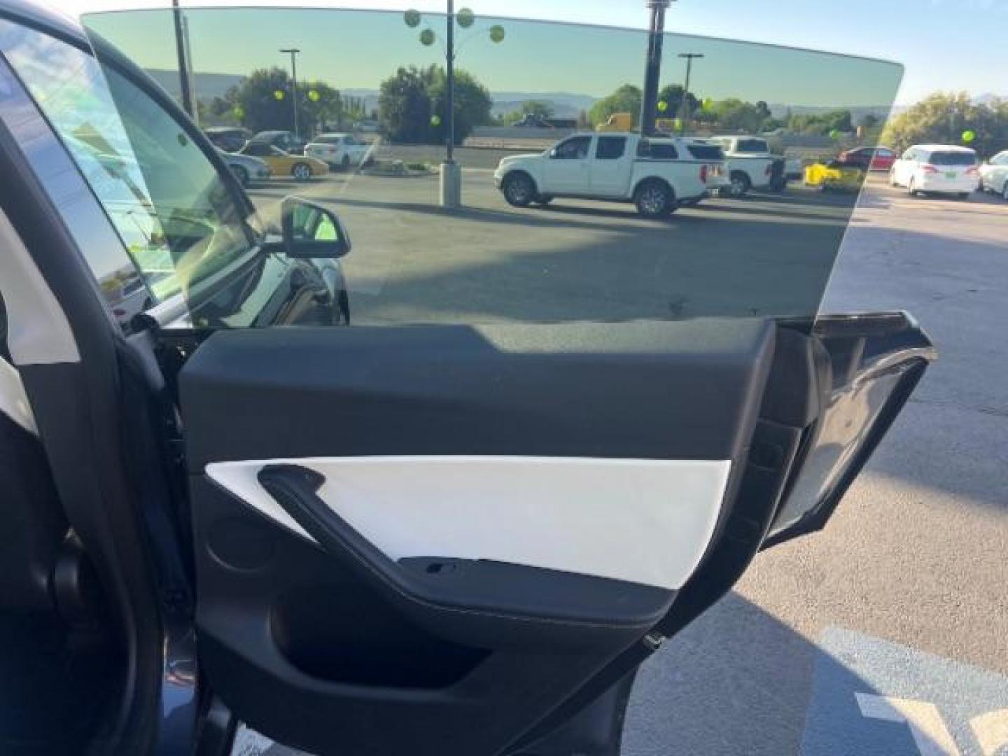 2022 Midnight Silver Metallic /Black Tesla Model Y Performance Dual Motor All-Wheel Drive (7SAYGDEF9NF) with an 2.0L L4 DOHC 16V TUR engine, Continuously Variable Transmission transmission, located at 1865 East Red Hills Pkwy, St. George, 84770, (435) 628-0023, 37.120850, -113.543640 - ****Price includes $4k IRS EV REBATE**** We are setup with IRS to file the rebate directly and take credit off the price of car. Check with IRS EV website to be sure you qualify. Trump has threatened to end rebate so ACT FAST! Full battery and motor warranty up to 120k miles We are THE southern - Photo#25