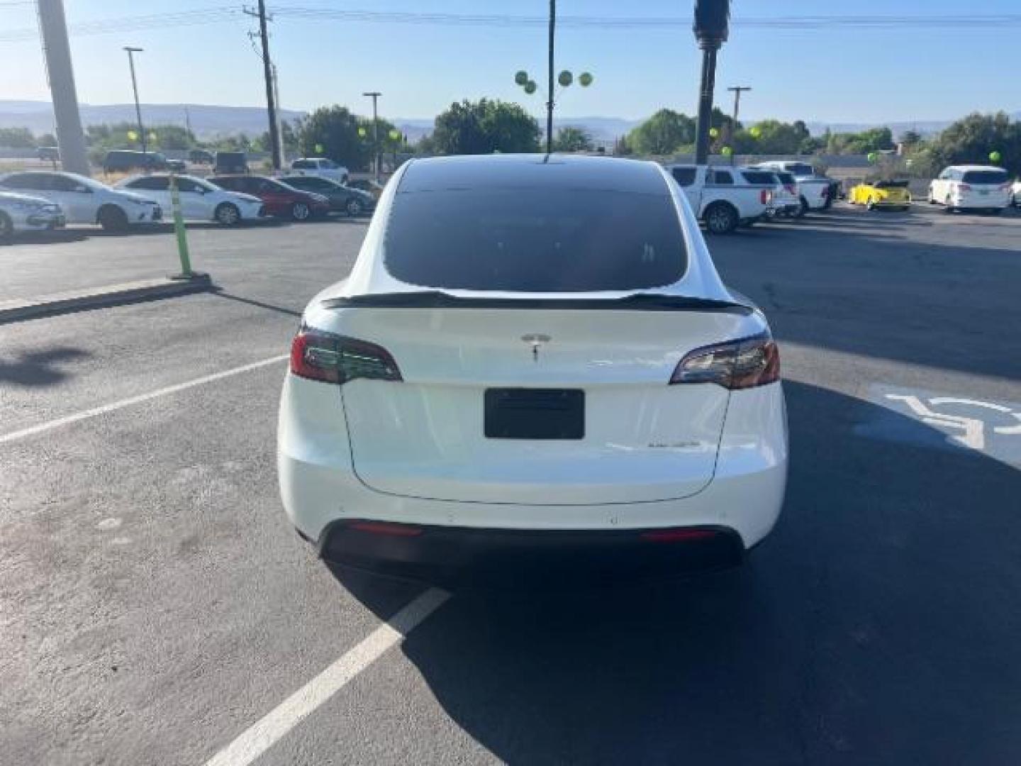 2021 Pearl White Multi-Coat /Black Tesla Model Y Long Range Dual Motor All-Wheel Drive (5YJYGDEE6MF) , Continuously Variable Transmission transmission, located at 1865 East Red Hills Pkwy, St. George, 84770, (435) 628-0023, 37.120850, -113.543640 - Photo#7