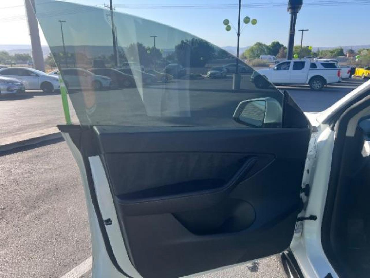 2021 Pearl White Multi-Coat /Black Tesla Model Y Long Range Dual Motor All-Wheel Drive (5YJYGDEE6MF) , Continuously Variable Transmission transmission, located at 1865 East Red Hills Pkwy, St. George, 84770, (435) 628-0023, 37.120850, -113.543640 - Photo#14