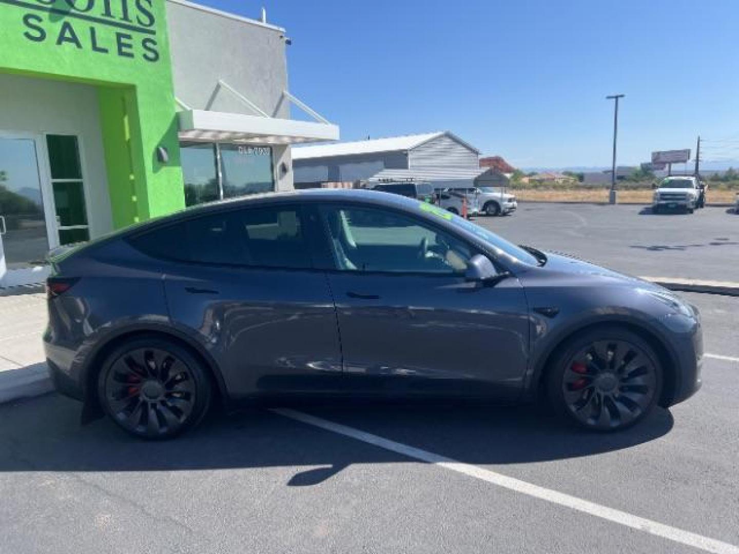 2022 Midnight Silver Metallic /Black Tesla Model Y Performance Dual Motor All-Wheel Drive (7SAYGDEF8NF) , Continuously Variable Transmission transmission, located at 1865 East Red Hills Pkwy, St. George, 84770, (435) 628-0023, 37.120850, -113.543640 - Excellent Performance AWD Full factory battery and motor warranty up to 120k miles Call or text us for more info We are the Southern Utah TESLA experts - Photo#9
