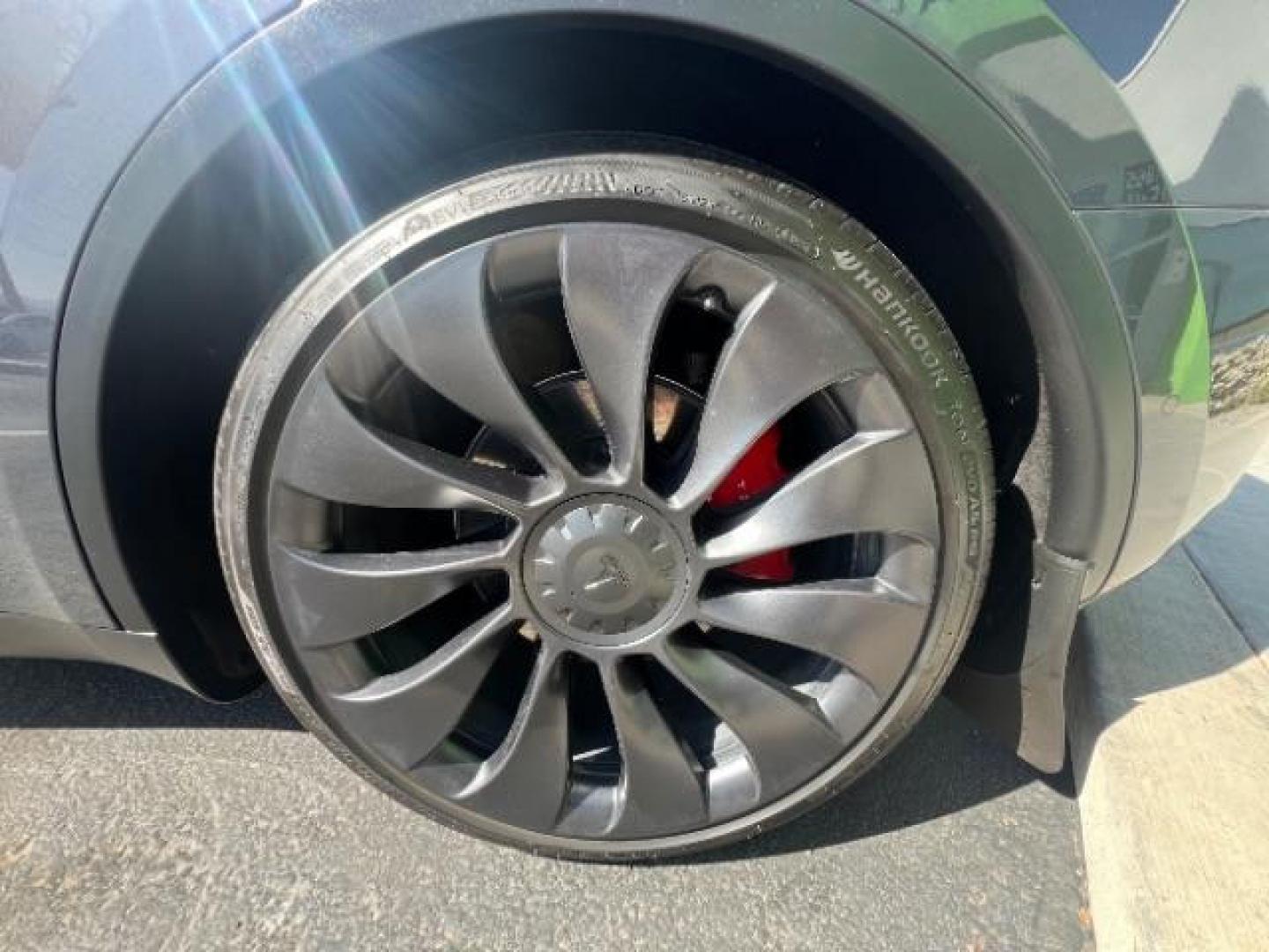 2022 Midnight Silver Metallic /Black Tesla Model Y Performance Dual Motor All-Wheel Drive (7SAYGDEF8NF) , Continuously Variable Transmission transmission, located at 1865 East Red Hills Pkwy, St. George, 84770, (435) 628-0023, 37.120850, -113.543640 - Excellent Performance AWD Full factory battery and motor warranty up to 120k miles Call or text us for more info We are the Southern Utah TESLA experts - Photo#12