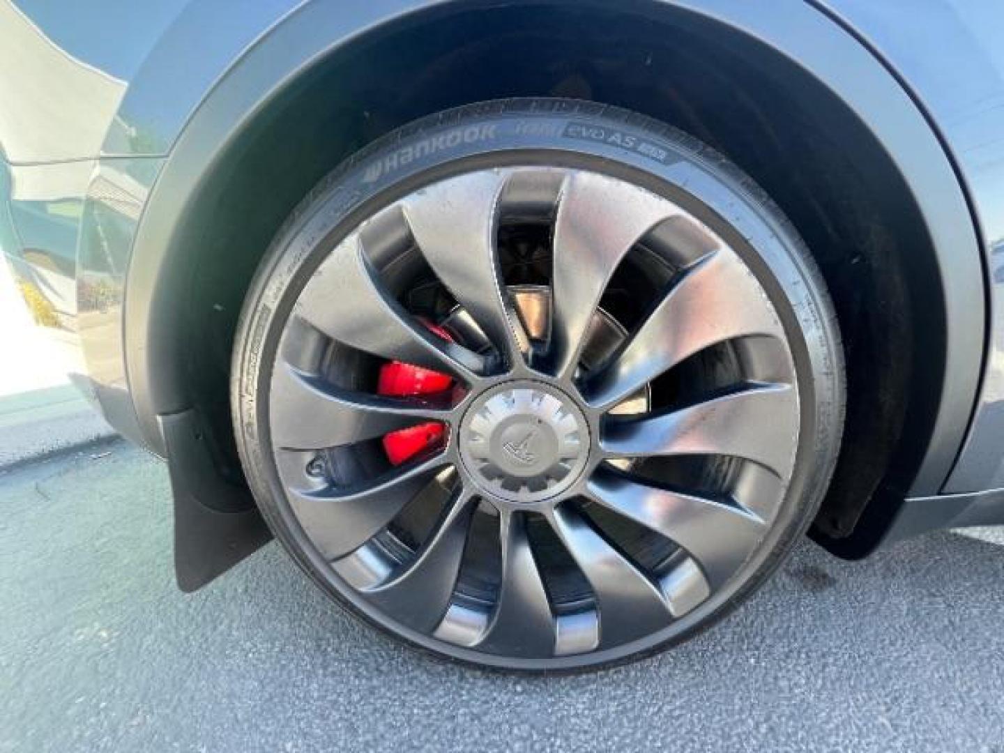 2022 Midnight Silver Metallic /Black Tesla Model Y Performance Dual Motor All-Wheel Drive (7SAYGDEF8NF) , Continuously Variable Transmission transmission, located at 1865 East Red Hills Pkwy, St. George, 84770, (435) 628-0023, 37.120850, -113.543640 - Excellent Performance AWD Full factory battery and motor warranty up to 120k miles Call or text us for more info We are the Southern Utah TESLA experts - Photo#13