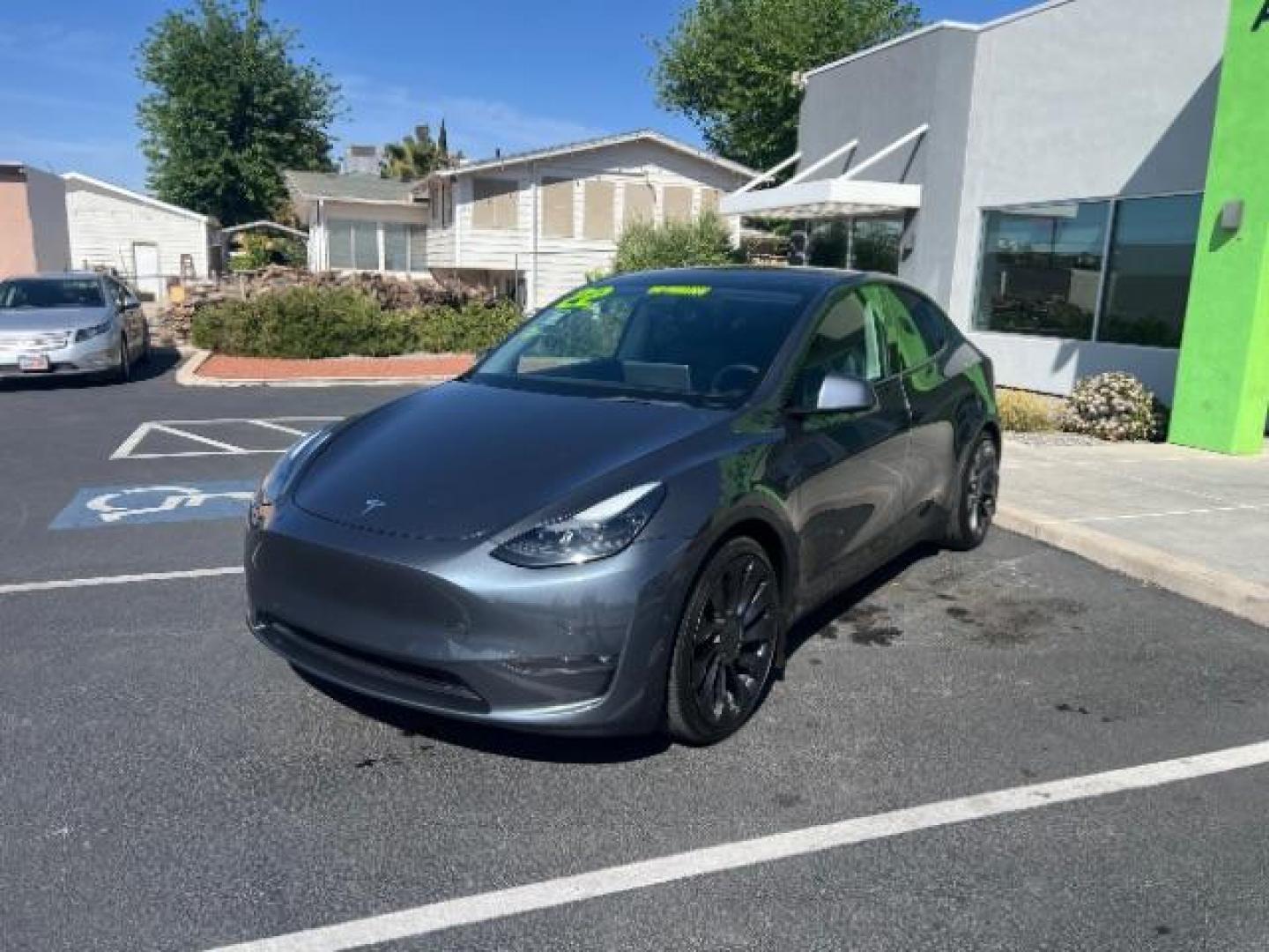 2022 Midnight Silver Metallic /Black Tesla Model Y Performance Dual Motor All-Wheel Drive (7SAYGDEF8NF) , Continuously Variable Transmission transmission, located at 1865 East Red Hills Pkwy, St. George, 84770, (435) 628-0023, 37.120850, -113.543640 - Excellent Performance AWD Full factory battery and motor warranty up to 120k miles Call or text us for more info We are the Southern Utah TESLA experts - Photo#4