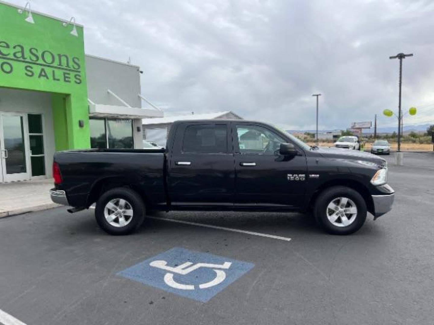 2017 Brilliant Black Crystal Pearlcoat /Diesel Gray/Black Ram 1500 SLT Crew Cab 4x4 5'7 Box (1C6RR7LT0HS) with an HEMI 5.7L V-8 variable valve control engine, located at 1865 East Red Hills Pkwy, St. George, 84770, (435) 628-0023, 37.120850, -113.543640 - We specialize in helping ALL people get the best financing available. No matter your credit score, good, bad or none we can get you an amazing rate. Had a bankruptcy, divorce, or repossessions? We give you the green light to get your credit back on the road. Low down and affordable payments that fit - Photo#7