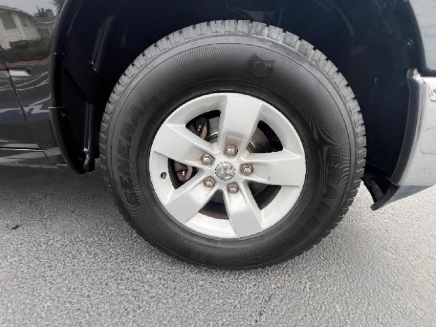2017 Brilliant Black Crystal Pearlcoat /Diesel Gray/Black Ram 1500 SLT Crew Cab 4x4 5'7 Box (1C6RR7LT0HS) with an HEMI 5.7L V-8 variable valve control engine, located at 1865 East Red Hills Pkwy, St. George, 84770, (435) 628-0023, 37.120850, -113.543640 - We specialize in helping ALL people get the best financing available. No matter your credit score, good, bad or none we can get you an amazing rate. Had a bankruptcy, divorce, or repossessions? We give you the green light to get your credit back on the road. Low down and affordable payments that fit - Photo#8