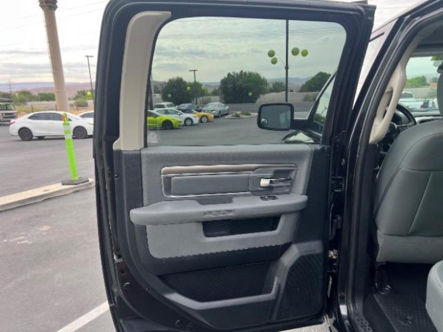 2017 Brilliant Black Crystal Pearlcoat /Diesel Gray/Black Ram 1500 SLT Crew Cab 4x4 5'7 Box (1C6RR7LT0HS) with an HEMI 5.7L V-8 variable valve control engine, located at 1865 East Red Hills Pkwy, St. George, 84770, (435) 628-0023, 37.120850, -113.543640 - We specialize in helping ALL people get the best financing available. No matter your credit score, good, bad or none we can get you an amazing rate. Had a bankruptcy, divorce, or repossessions? We give you the green light to get your credit back on the road. Low down and affordable payments that fit - Photo#19