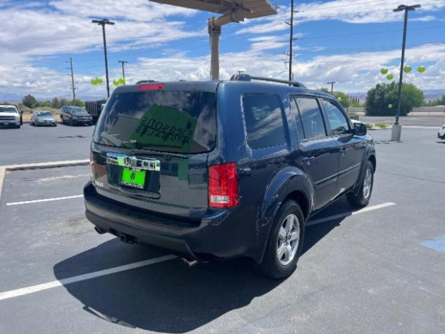 2009 Bali Blue Pearl /Gray Honda Pilot EX (5FNYF38449B) with an 3.5L V-6 i-VTEC VCM variable valve control engine, Automatic transmission, located at 1865 East Red Hills Pkwy, St. George, 84770, (435) 628-0023, 37.120850, -113.543640 - We specialize in helping ALL people get the best financing available. No matter your credit score, good, bad or none we can get you an amazing rate. Had a bankruptcy, divorce, or repossessions? We give you the green light to get your credit back on the road. Low down and affordable payments that fit - Photo#6