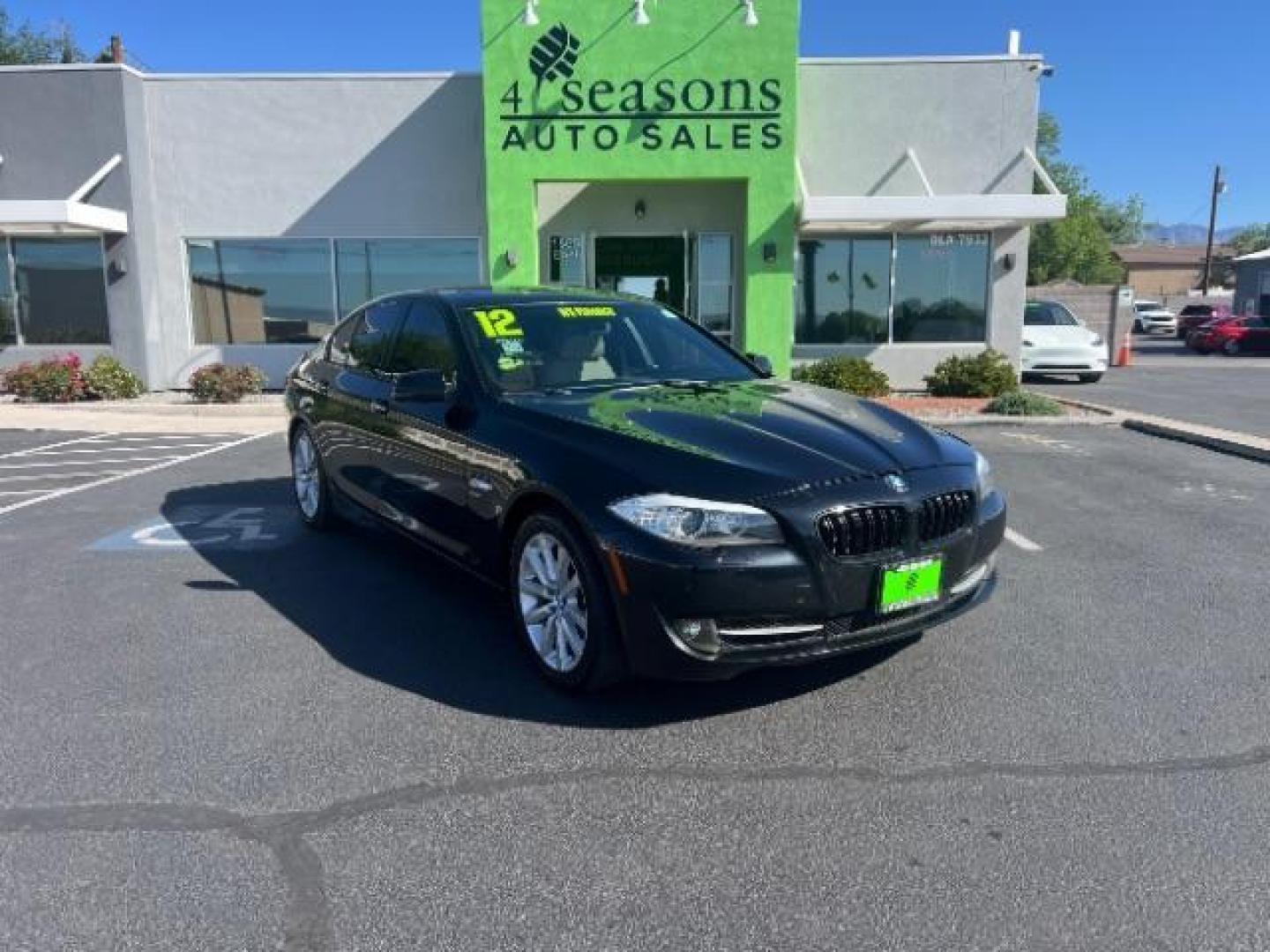 2012 Jet Black /Veneto Beige BMW 528i xDrive (WBAXH5C57CD) with an 2L I-4 gasoline direct injection engine, Automatic transmission, located at 1865 East Red Hills Pkwy, St. George, 84770, (435) 628-0023, 37.120850, -113.543640 - Rebuilt Title. We specialize in helping ALL people get the best financing available. No matter your credit score, good, bad or none we can get you an amazing rate. Had a bankruptcy, divorce, or repossessions? We give you the green light to get your credit back on the road. Low down and affordable pa - Photo#0