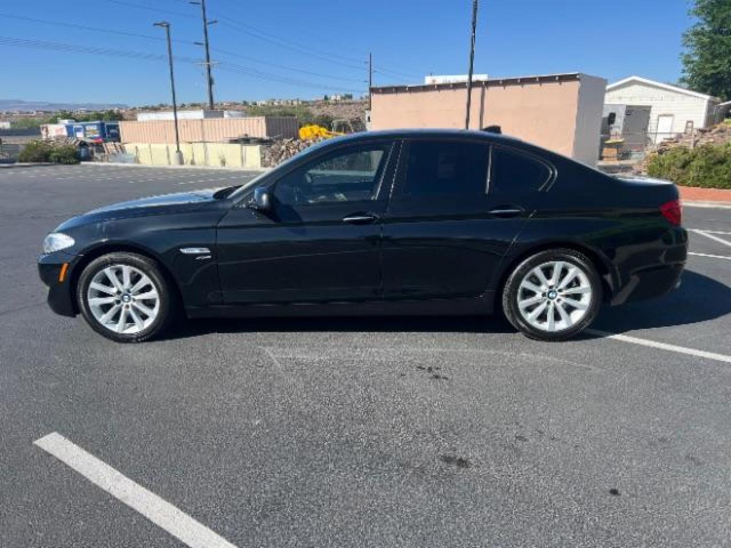 2012 Jet Black /Veneto Beige BMW 528i xDrive (WBAXH5C57CD) with an 2L I-4 gasoline direct injection engine, Automatic transmission, located at 1865 East Red Hills Pkwy, St. George, 84770, (435) 628-0023, 37.120850, -113.543640 - Rebuilt Title. We specialize in helping ALL people get the best financing available. No matter your credit score, good, bad or none we can get you an amazing rate. Had a bankruptcy, divorce, or repossessions? We give you the green light to get your credit back on the road. Low down and affordable pa - Photo#3