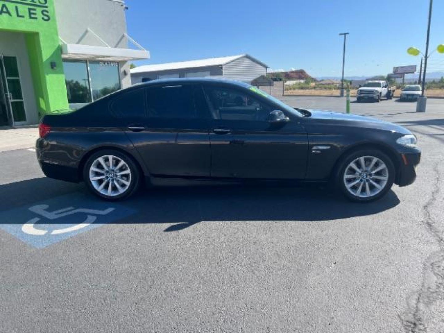 2012 Jet Black /Veneto Beige BMW 528i xDrive (WBAXH5C57CD) with an 2L I-4 gasoline direct injection engine, Automatic transmission, located at 1865 East Red Hills Pkwy, St. George, 84770, (435) 628-0023, 37.120850, -113.543640 - Rebuilt Title. We specialize in helping ALL people get the best financing available. No matter your credit score, good, bad or none we can get you an amazing rate. Had a bankruptcy, divorce, or repossessions? We give you the green light to get your credit back on the road. Low down and affordable pa - Photo#7