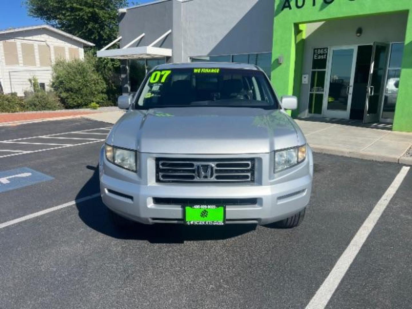 2007 Billet Silver Metallic /Gray Leather Interior Honda Ridgeline RTL (2HJYK16547H) with an 3.5L V6 SOHC 24V engine, 5-Speed Automatic transmission, located at 1865 East Red Hills Pkwy, St. George, 84770, (435) 628-0023, 37.120850, -113.543640 - Photo#1