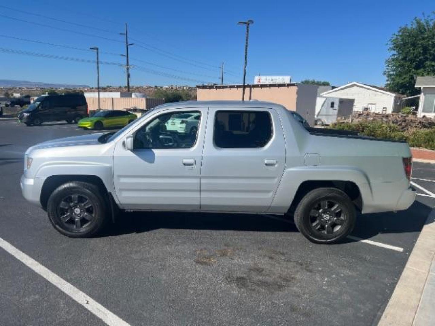 2007 Billet Silver Metallic /Gray Leather Interior Honda Ridgeline RTL (2HJYK16547H) with an 3.5L V6 SOHC 24V engine, 5-Speed Automatic transmission, located at 1865 East Red Hills Pkwy, St. George, 84770, (435) 628-0023, 37.120850, -113.543640 - Photo#3