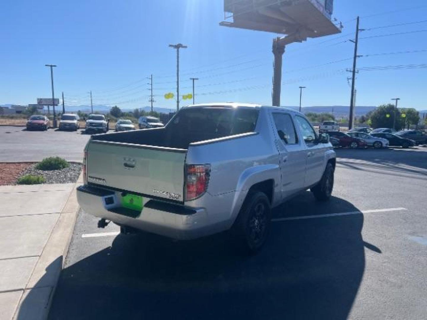 2007 Billet Silver Metallic /Gray Leather Interior Honda Ridgeline RTL (2HJYK16547H) with an 3.5L V6 SOHC 24V engine, 5-Speed Automatic transmission, located at 1865 East Red Hills Pkwy, St. George, 84770, (435) 628-0023, 37.120850, -113.543640 - Photo#6