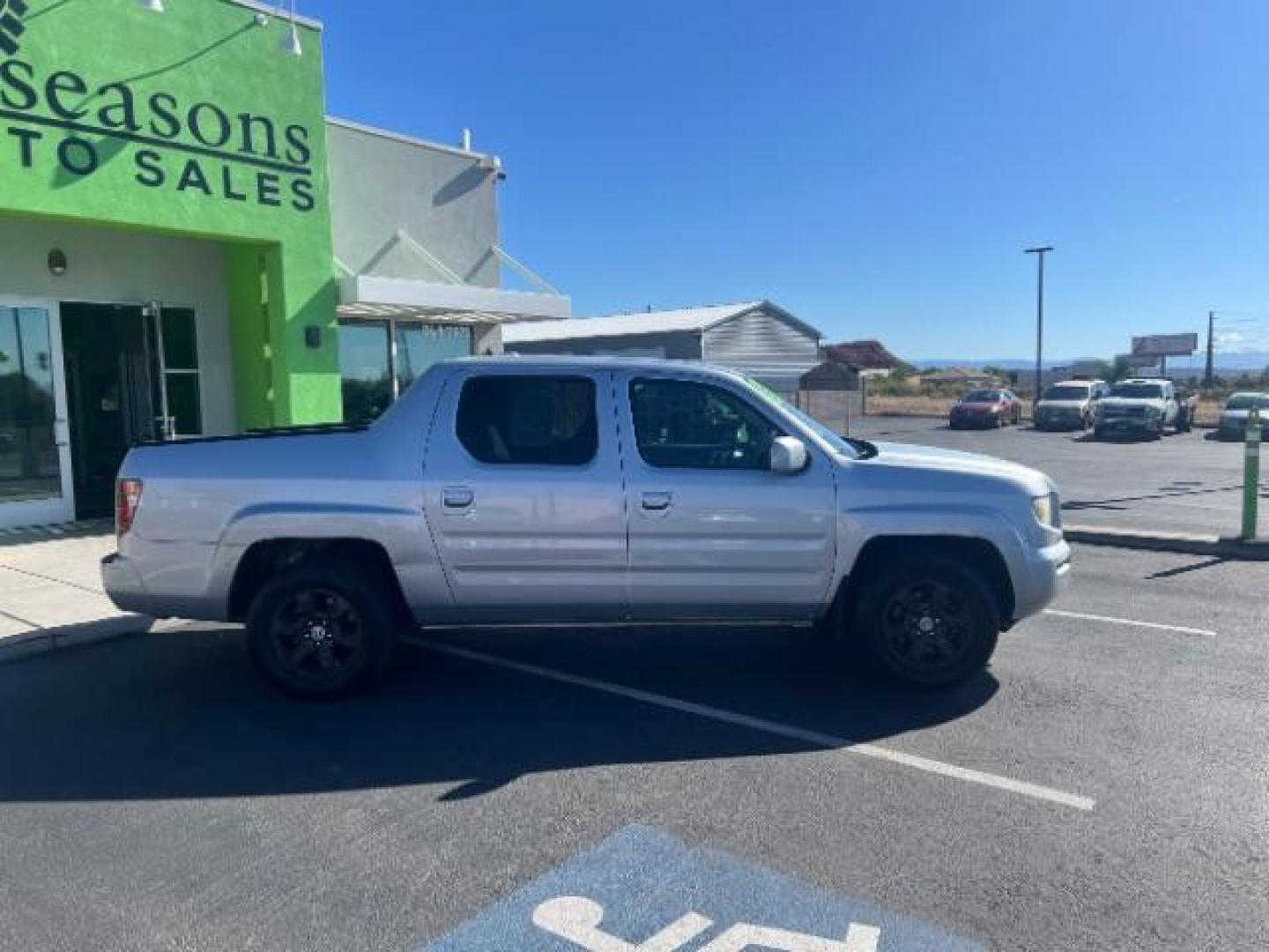 2007 Billet Silver Metallic /Gray Leather Interior Honda Ridgeline RTL (2HJYK16547H) with an 3.5L V6 SOHC 24V engine, 5-Speed Automatic transmission, located at 1865 East Red Hills Pkwy, St. George, 84770, (435) 628-0023, 37.120850, -113.543640 - Photo#7