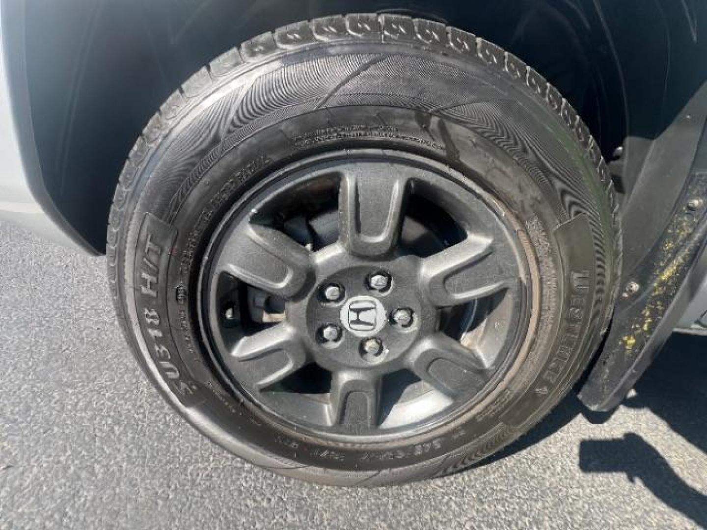 2007 Billet Silver Metallic /Gray Leather Interior Honda Ridgeline RTL (2HJYK16547H) with an 3.5L V6 SOHC 24V engine, 5-Speed Automatic transmission, located at 1865 East Red Hills Pkwy, St. George, 84770, (435) 628-0023, 37.120850, -113.543640 - Photo#10